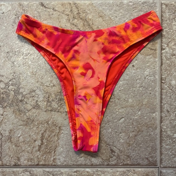 437 Swimwear Flora Bikini Set - Picture 5 of 9